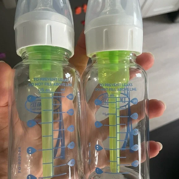 Unused Lansinoh snags & Like new! Dr. Brown's Baby Bottles - Picture 7 of 7